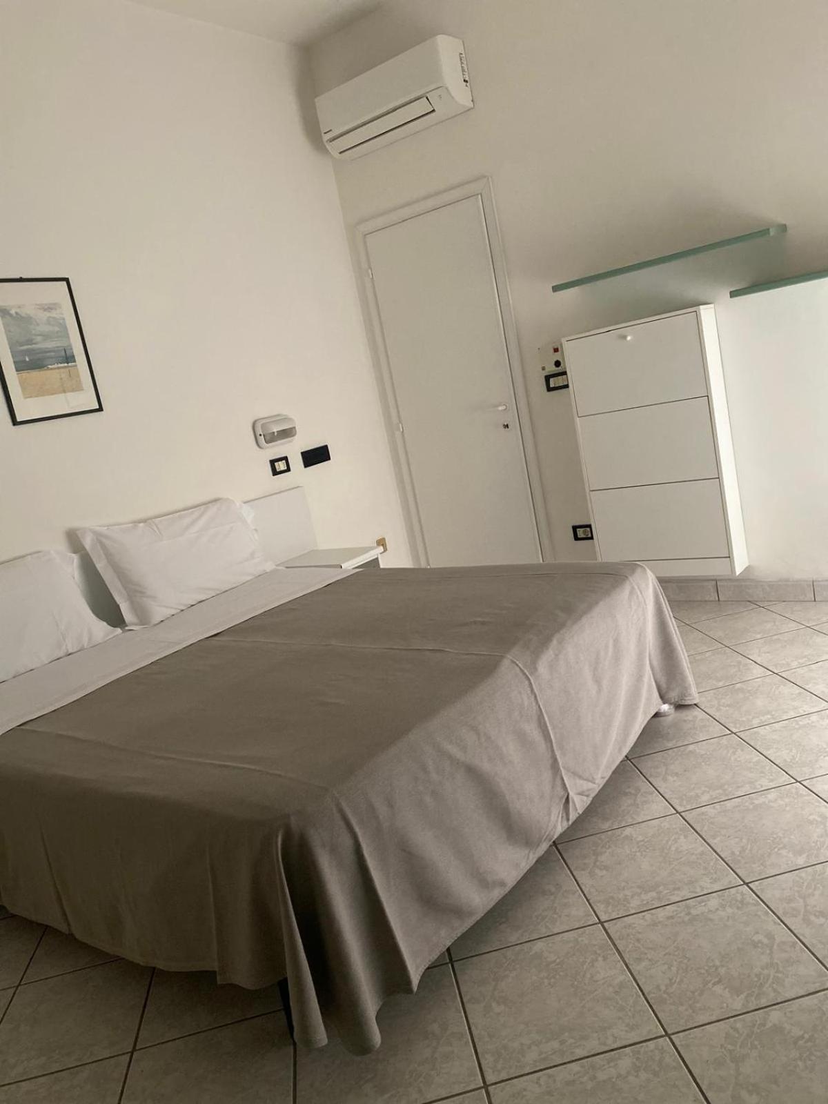 Family Room,1661682365:JPEG